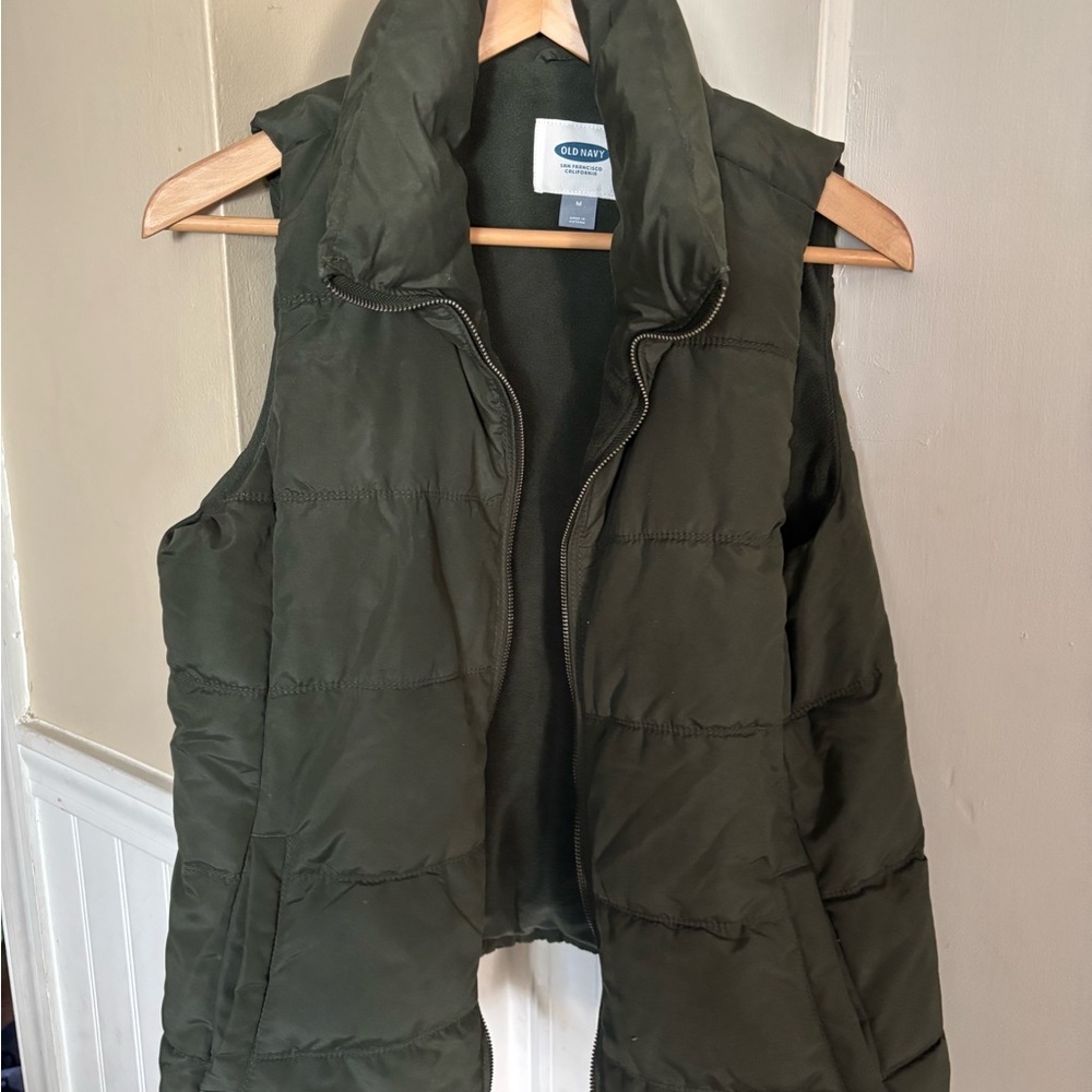 Old Navy Women's Olive Quilted Vest